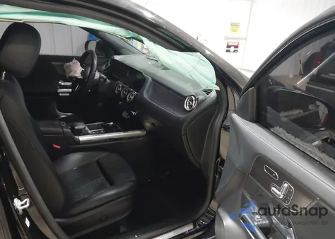 2021 Mercedes-Benz Gla 250 4Matic z USA, uszkodzony, nr VIN W1N4N4HB9MJ192088